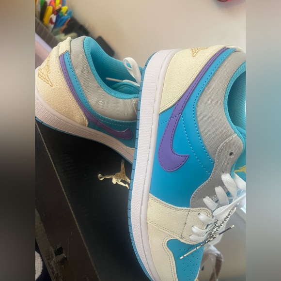 Nike Air Jordan Dunks- Men’s Size 8 - Picture 9 of 12